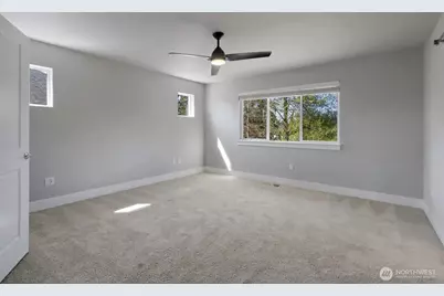 10901 71st Avenue E, Puyallup, WA 98373 - Photo 16