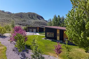 48 Thurlow Rd, Twisp, WA 98856 - Photo 2