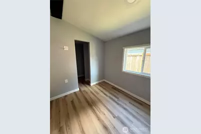 375 Union Avenue SE #20, Renton, WA 98059 - Photo 6