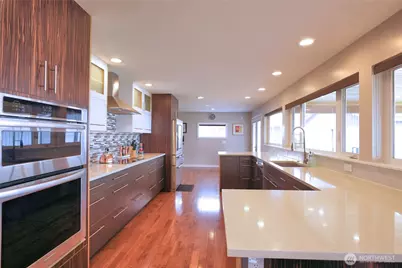 2101 W Lakeside Drive, Moses Lake, WA 98837 - Photo 8