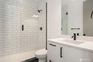 9812 NE 31st St, Bellevue, WA 98004 - Photo 24