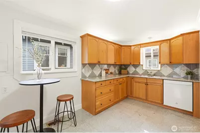 804 N 3rd Street, Renton, WA 98057 - Photo 10