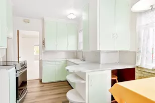 939 N 83rd St, Seattle, WA 98103 - Photo 8