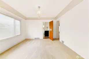 939 N 83rd St, Seattle, WA 98103 - Photo 6