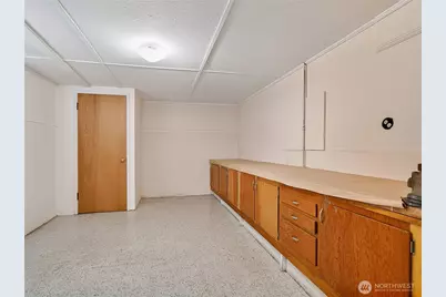 939 N 83rd Street, Seattle, WA 98103 - Photo 12