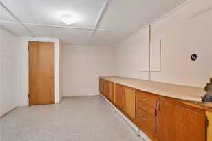 939 N 83rd St, Seattle, WA 98103 - Photo 12