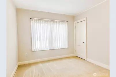 939 N 83rd Street, Seattle, WA 98103 - Photo 10