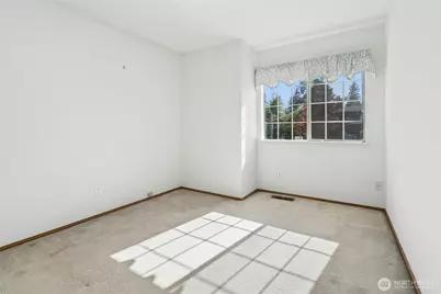 12818 NE 203rd Place, Bothell, WA 98011 - Photo 18