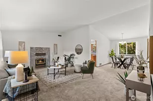 518 Hubbard Rd, Lynnwood, WA 98036 - Photo 2