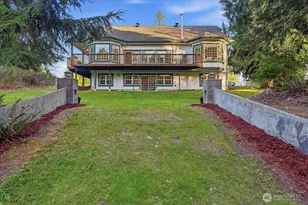 12811 Kapowsin Highlands Dr E, Graham, WA 98338 - Photo 34