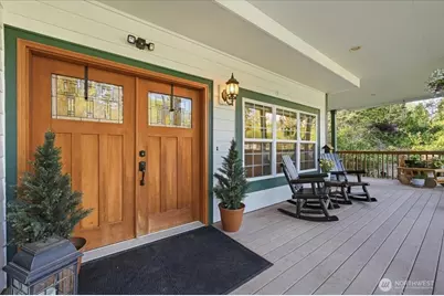 12811 Kapowsin Highlands Drive E, Graham, WA 98338 - Photo 4
