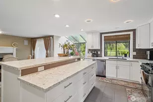 25114 Lake Wilderness Country Club Dr SE, Maple Valley, WA 98038 - Photo 12