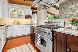 6219 89th Ave SE, Mercer Island, WA 98040 - Photo 10