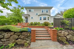 321 Lee St, Seattle, WA 98109 - Photo 2