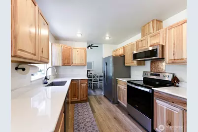 20911 111th Street Ct E, Bonney Lake, WA 98391 - Photo 8