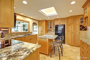 386 Shore Dr, Camano Island, WA 98282 - Photo 10