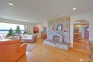 386 Shore Dr, Camano Island, WA 98282 - Photo 12