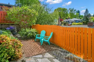 2719 Nob Hill Ave N, Seattle, WA 98109 - Photo 20