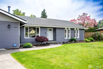 3949 SE 10th Place, Renton, WA 98058 - Photo 2