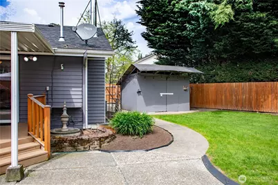 3949 SE 10th Place, Renton, WA 98058 - Photo 32