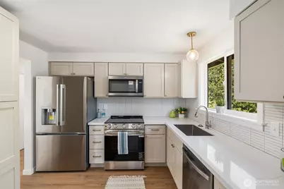 6701 24th Street NE, Tacoma, WA 98422 - Photo 10