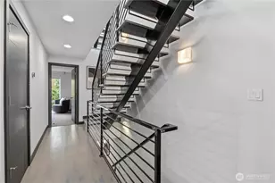4419B Corliss Ave N, Seattle, WA 98103 - Photo 6