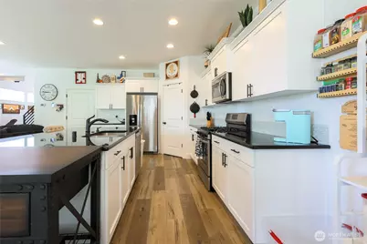 10921 NE 137th Avenue, Vancouver, WA 98682 - Photo 6