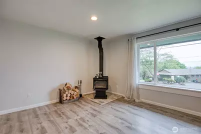 425 Beacon Hill Road, Hoquiam, WA 98550 - Photo 18
