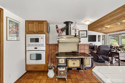 1211 314th Place, Ocean Park, WA 98640 - Photo 18