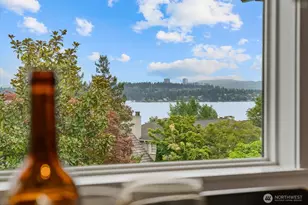 4565 E Laurel Dr NE, Seattle, WA 98105 - Photo 14