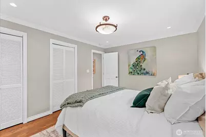 4565 E Laurel Drive NE, Seattle, WA 98105 - Photo 16