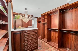 4565 E Laurel Dr NE, Seattle, WA 98105 - Photo 26