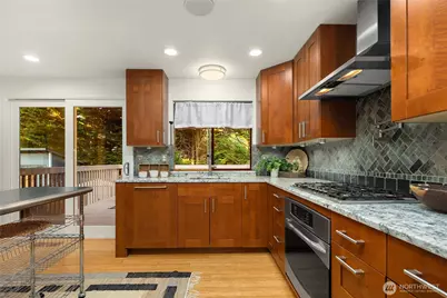 19011 27th Drive SE, Bothell, WA 98012 - Photo 14