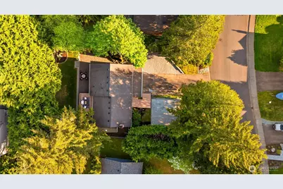 19011 27th Drive SE, Bothell, WA 98012 - Photo 40