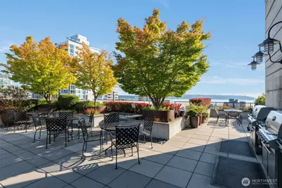 2720 3rd Avenue #705, Seattle, WA 98121 - Photo 34