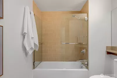 2720 3rd Avenue #705, Seattle, WA 98121 - Photo 22