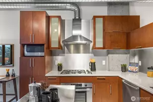 2720 3rd Ave, Seattle, WA 98121 - Photo 12