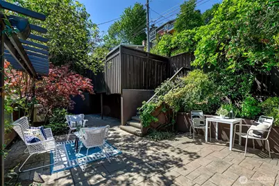 2613 Boyer Avenue E, Seattle, WA 98102 - Photo 24
