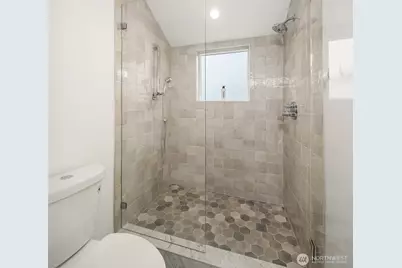 539 N 70th Street, Seattle, WA 98103 - Photo 20
