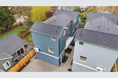 539 N 70th Street, Seattle, WA 98103 - Photo 22