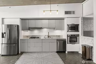 501 Roy St, Seattle, WA 98109 - Photo 10