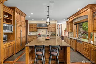 3607 E Lake Sammamish Shore Ln NE, Sammamish, WA 98074 - Photo 6