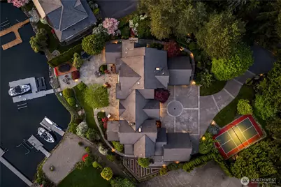 3607 E Lake Sammamish Shore Lane NE, Sammamish, WA 98074 - Photo 2