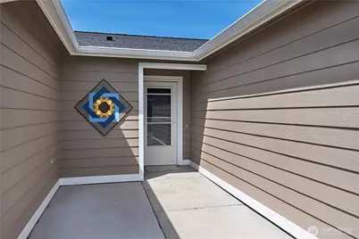 705 N Spokane Street, Kittitas, WA 98934 - Photo 2