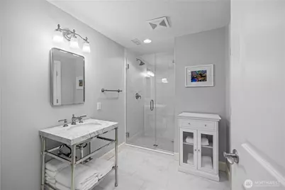 25314 SE 28th Street, Sammamish, WA 98075 - Photo 22