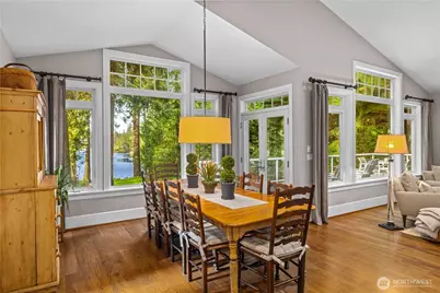 25314 SE 28th Street, Sammamish, WA 98075 - Photo 10
