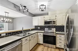 1670 SW Mulberry St, Oak Harbor, WA 98277 - Photo 1