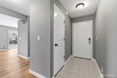 1670 SW Mulberry Street #B201, Oak Harbor, WA 98277 - Photo 6
