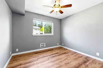 1670 SW Mulberry Street #B201, Oak Harbor, WA 98277 - Photo 24
