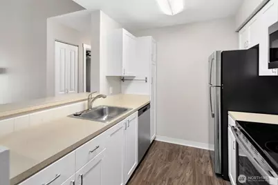 12303 Harbour Pointe Boulevard #U305, Mukilteo, WA 98275 - Photo 8